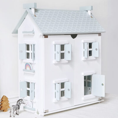 Villa wooden doll houses for kids supplier