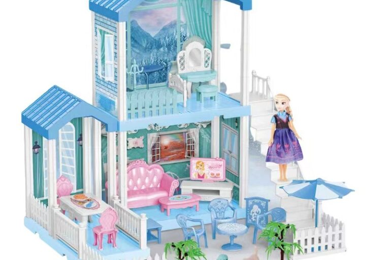 High-quality DIY plastic doll houses from toy factory
