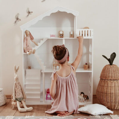 Custom modern wooden doll houses for kids