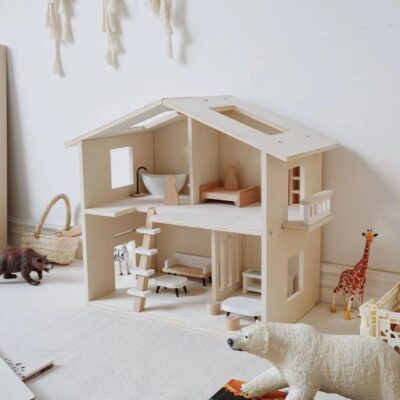 Durable Wooden Doll House Birthday Gift for Kids