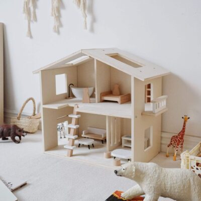 Durable Wooden Doll House Birthday Gift for Kids